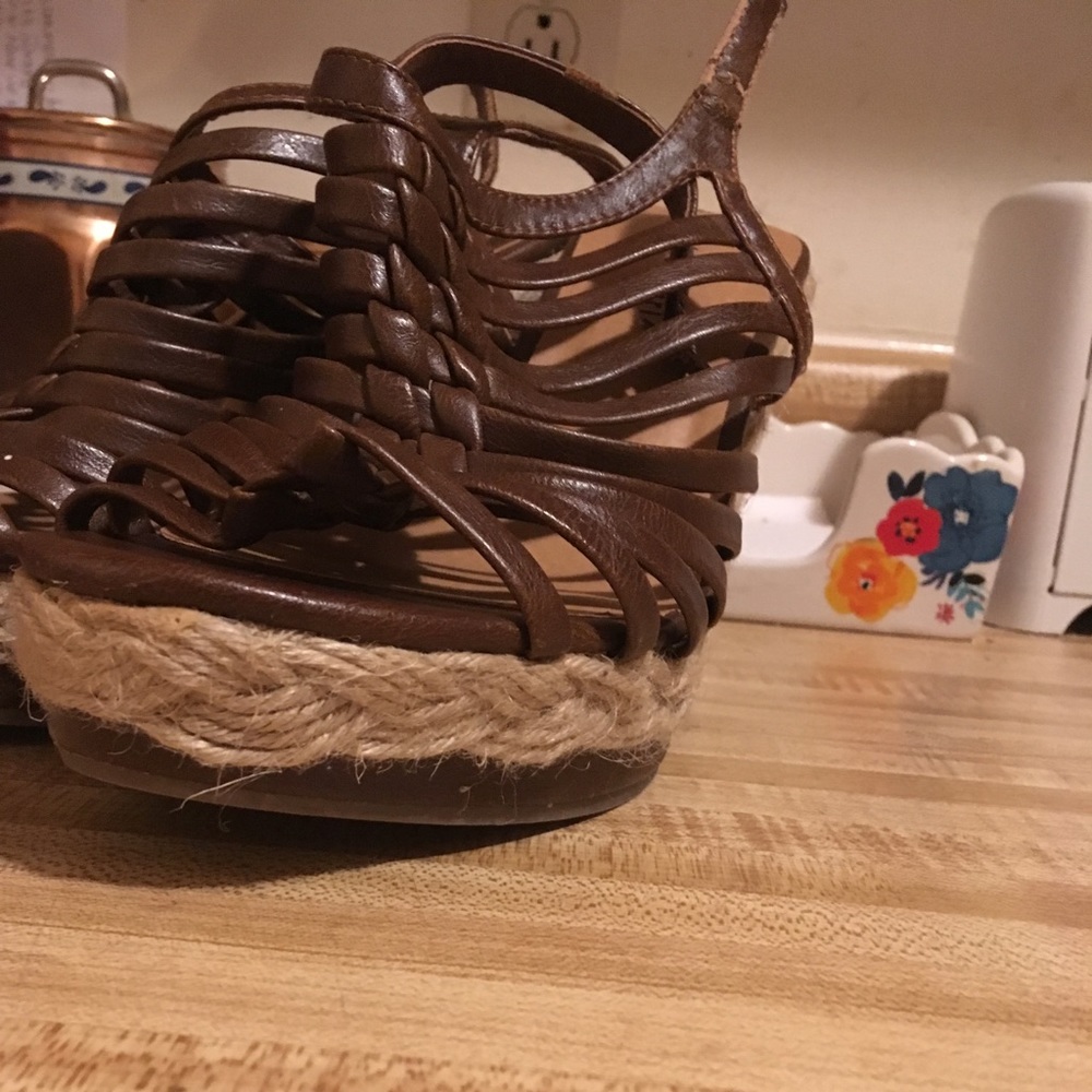 NWT Madden Girl Caged Wedge Platform Sandal